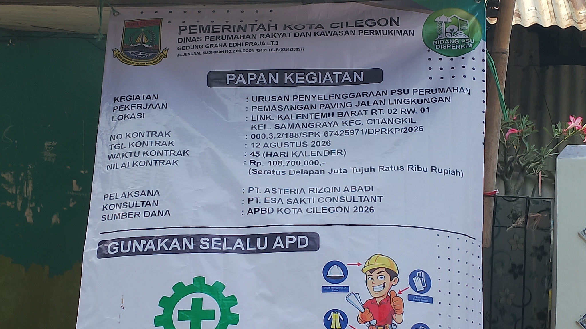 Miris! Pekerja Paving Jalan di Cilegon Abaikan APD, Abaikan Keselamatan dan Aturan